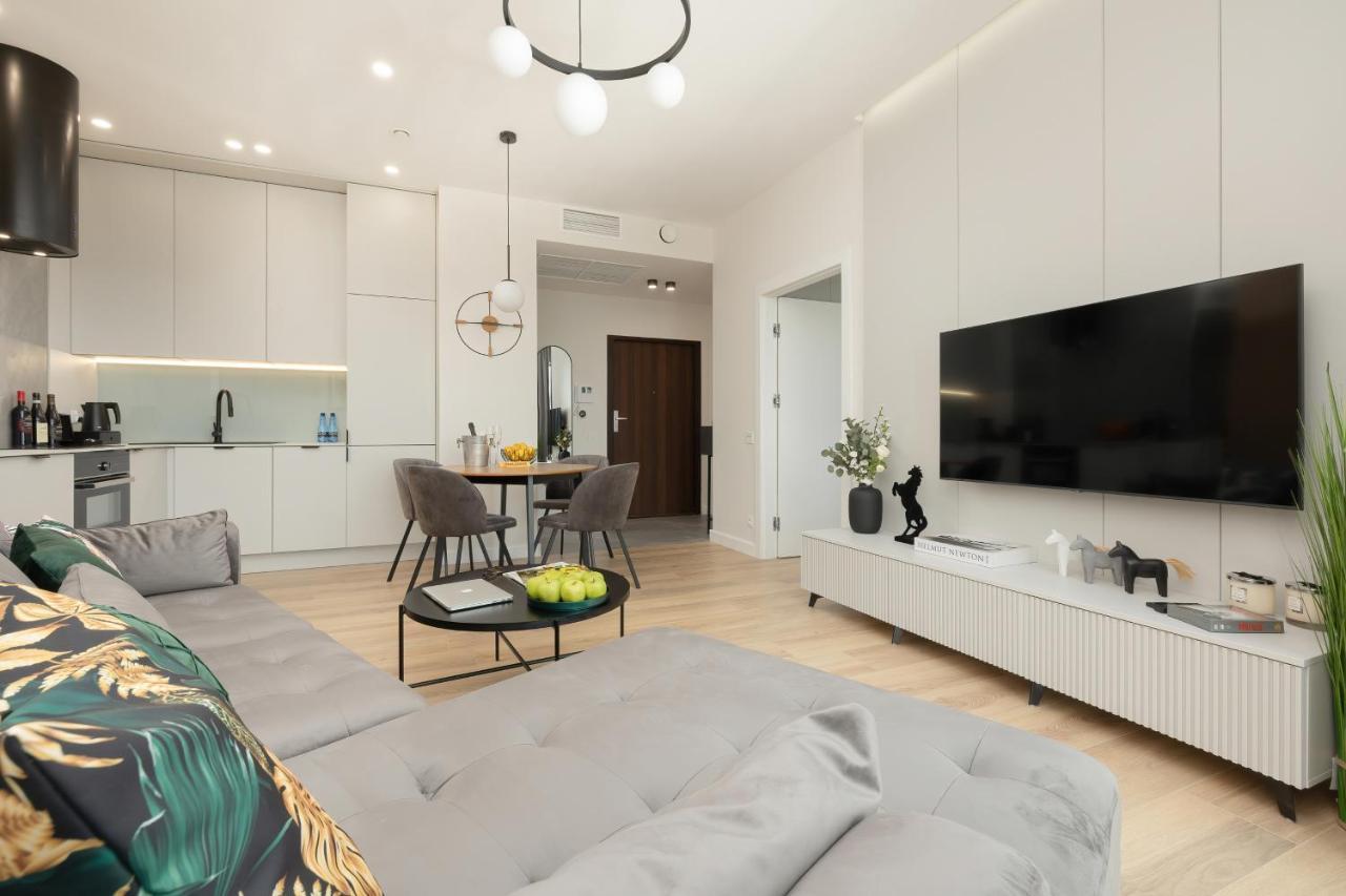 Hanza Moreno Rent Apartment *